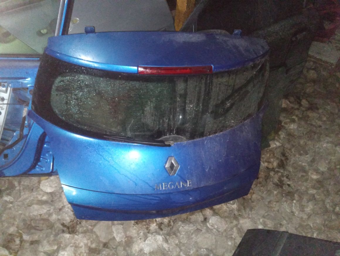 Кришка багажника Renault Megane II хетчбек ляда двері Рено Меган