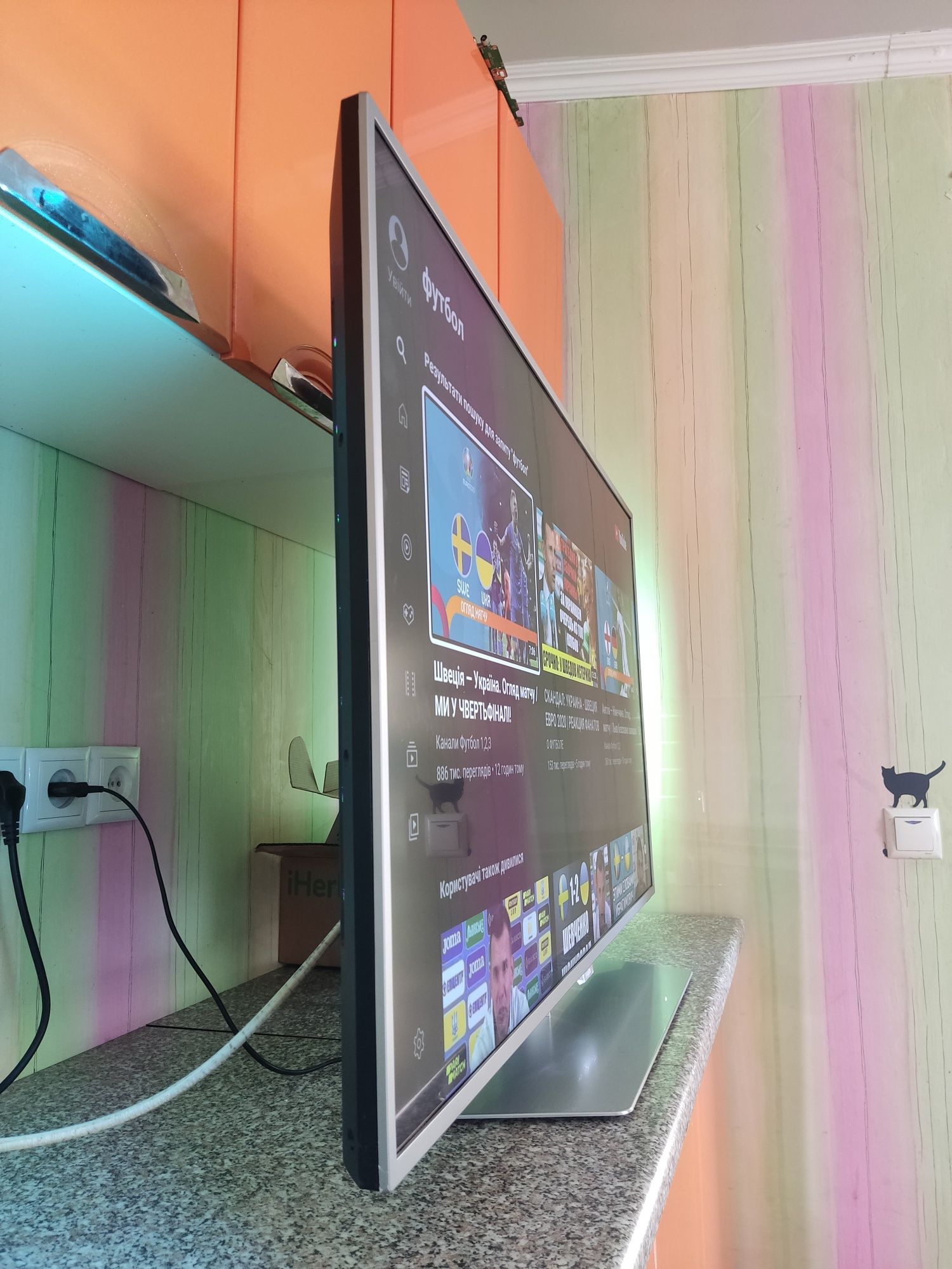 PHILIPS 43PUS6551 4K Ultra HD Android 8 Quad Core, 16 Гб Ambilight !