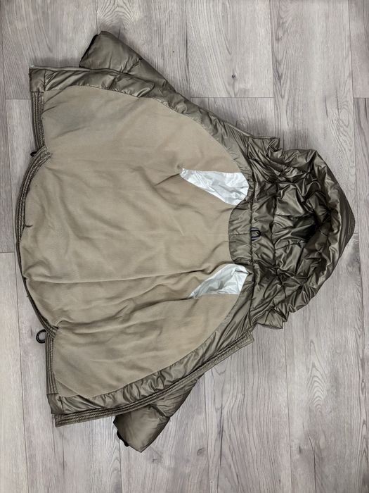 Продам пуховик зимовий для дівчинки