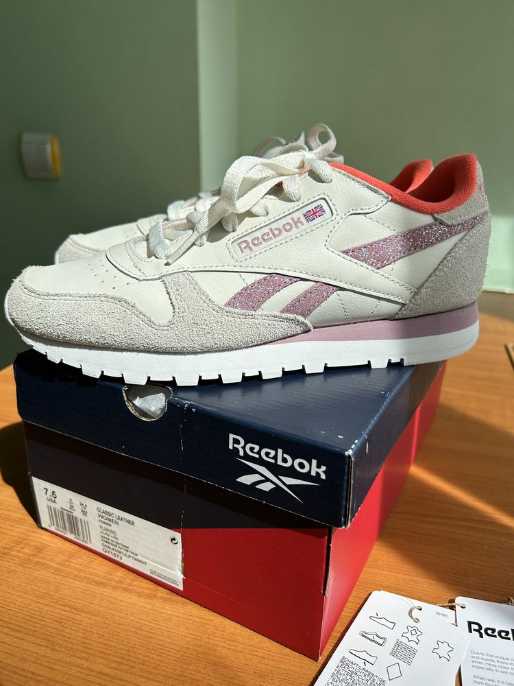 Шкіряні кросівкі Reebok