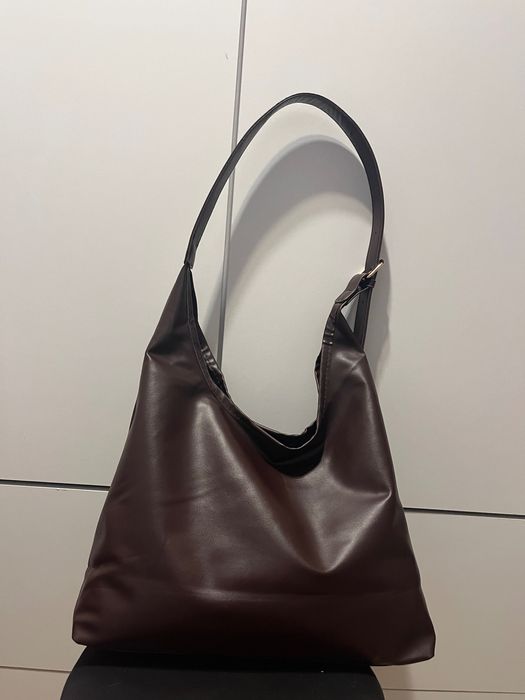 Duża bordowa torebka typu hobo z ekoskóry