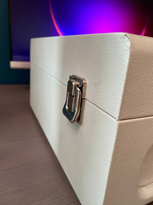 Przenośny Gramofon z funkcją odtwarzania Bluetooth, USB & AUX