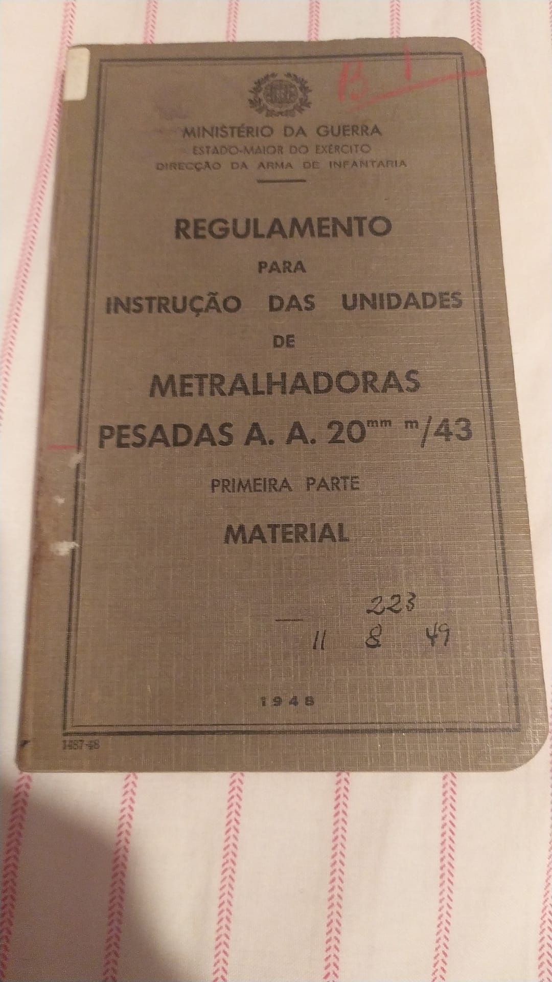 Regulamento antigo exército metralhadoras pesadas A.A.20mm/43