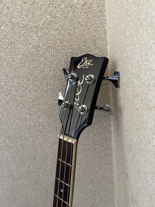 Гітара акустичний бас