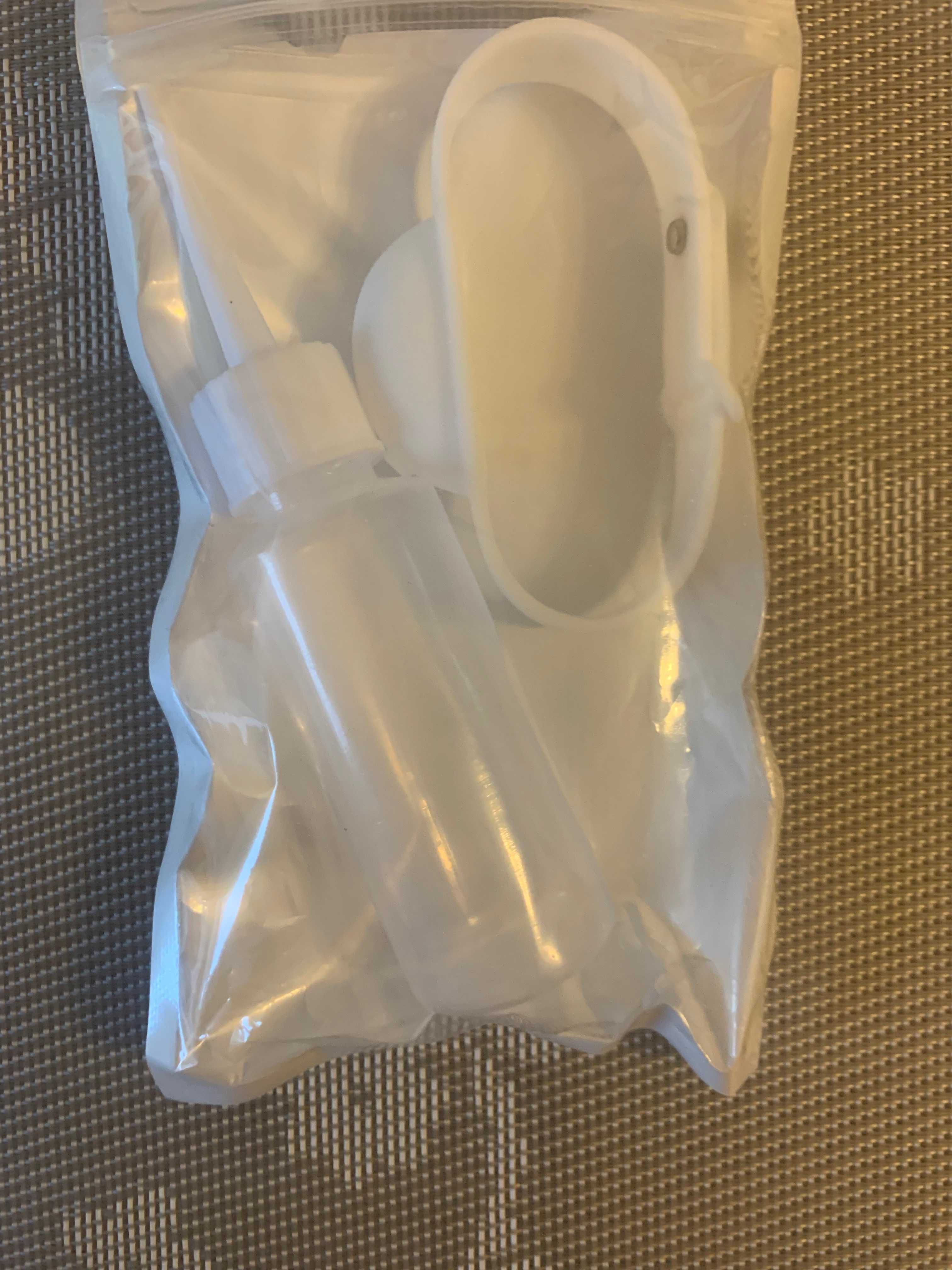 Opaska silikonowa na rękę z dozownikiem na płyn do dezynfekcji
