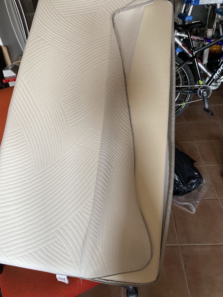 Cama d bebe nova
