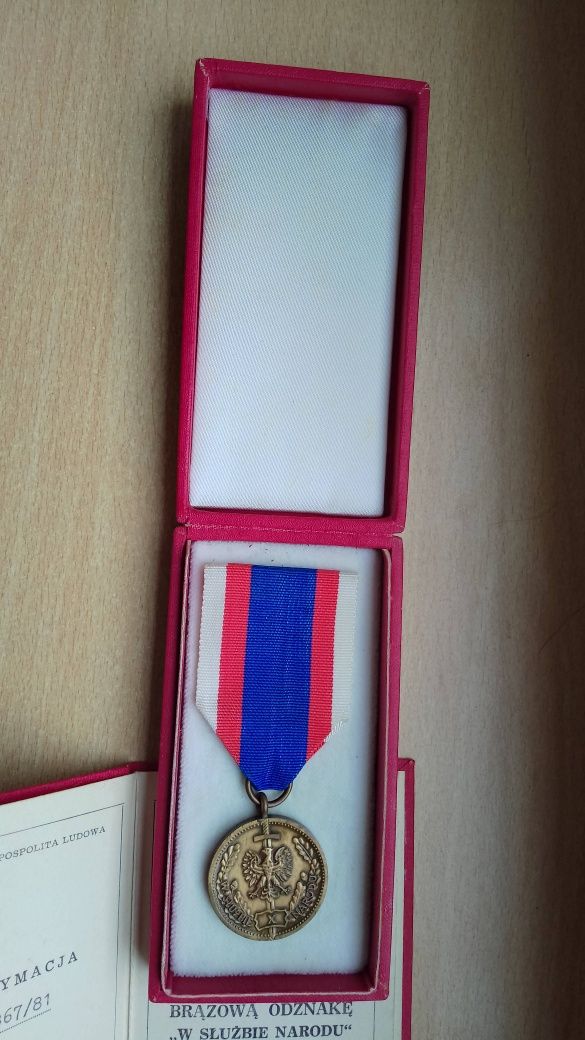 Medal i legitymacja MSW