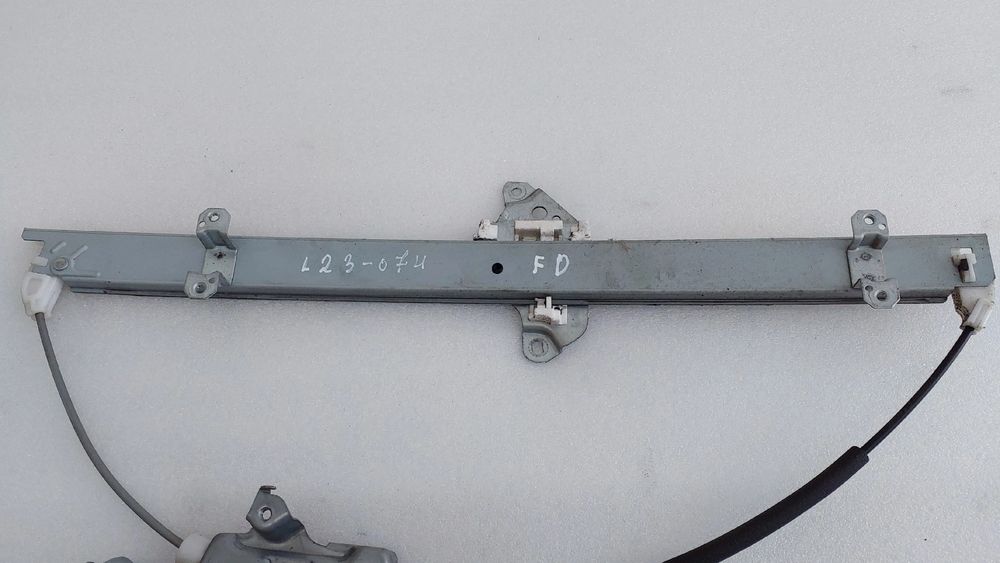 Elevador vidros frente direito NISSAN NV200 Furgão/Combi (M20)