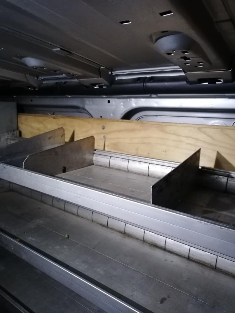 regały aluminiowe opel vivaro