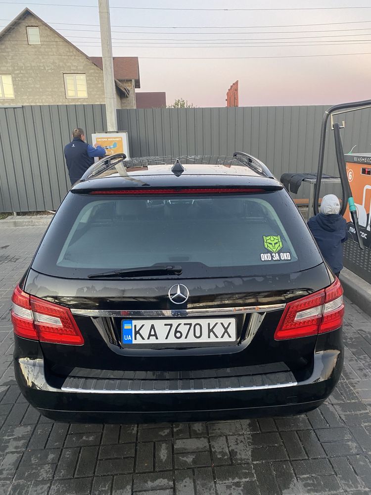 Mersedes W212 E200