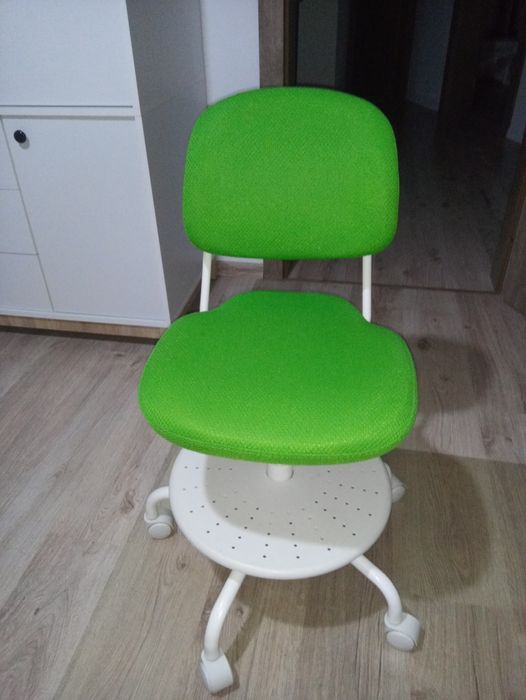 Krzesło fotel biurowy ZIELONE I ROZOWE zielone rezerwacja