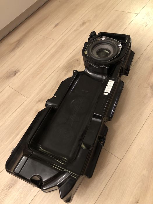 Glośnik Bose z boxem lewy Audi a6 c6, oryginał, super stan