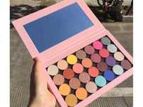 Paleta cieni do makijażu Kylie Cosmetics One Open Palette