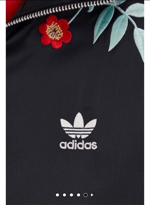 Вітровка жіноча adidas