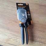 Sekator Fiskars P961, nowy nieużywany, wygodny i solidny model