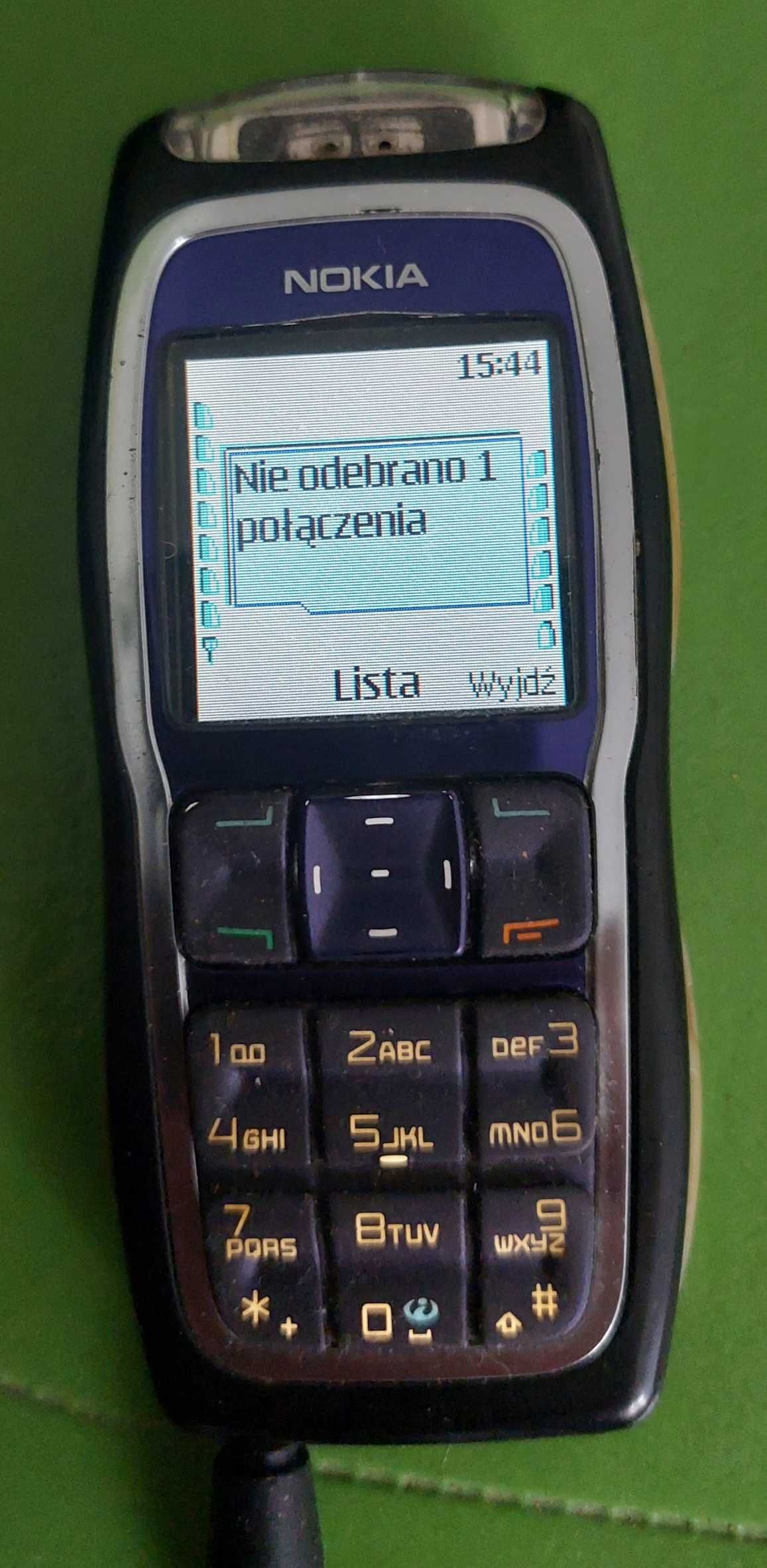 Nokia 3220; zabytkowy tel. z lat 90', sprawny