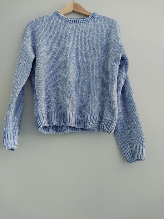 Ciepły sweter błękitny