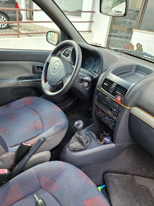 Clio comercial muito económico