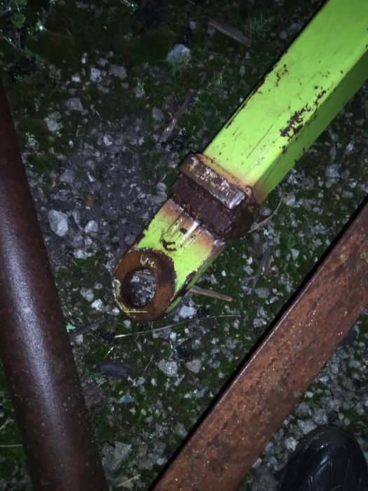 Продам дышло телеги жатки Claas