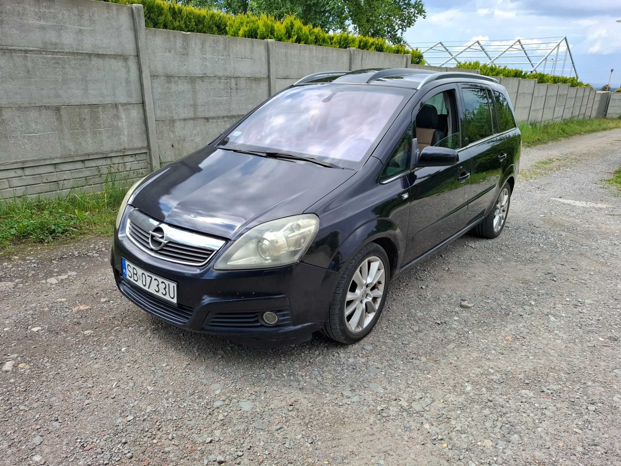 Opel Zafira B 2006 r.  1.9 ctdi 120 km, 7 osobowy,  Panorama
