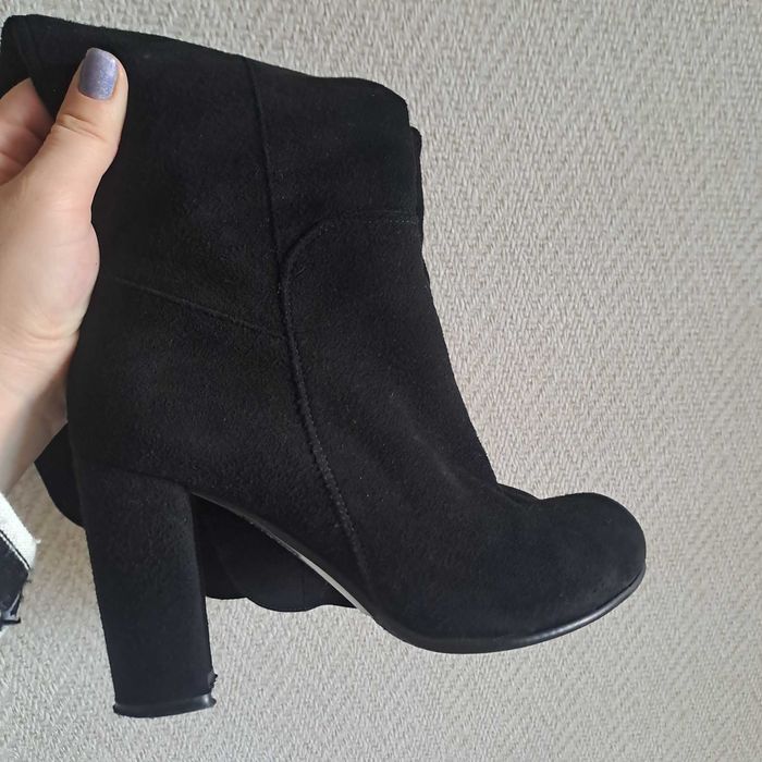 Замшеві ботфорди