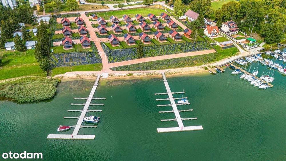 Domy z własną mariną nad Jeziorem Ryńskim w Rynie