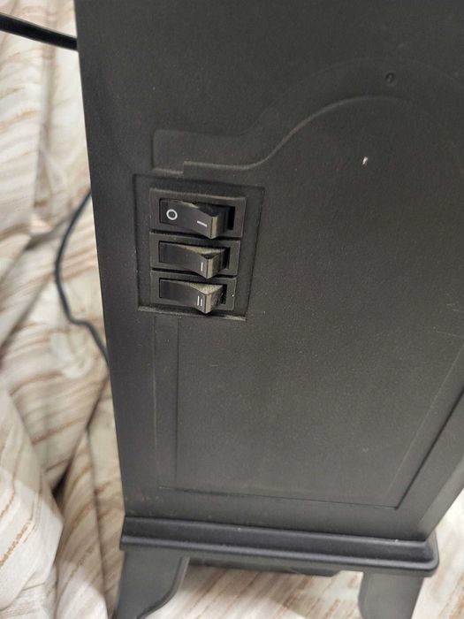 kominek elektryczny z nagrzewnicą