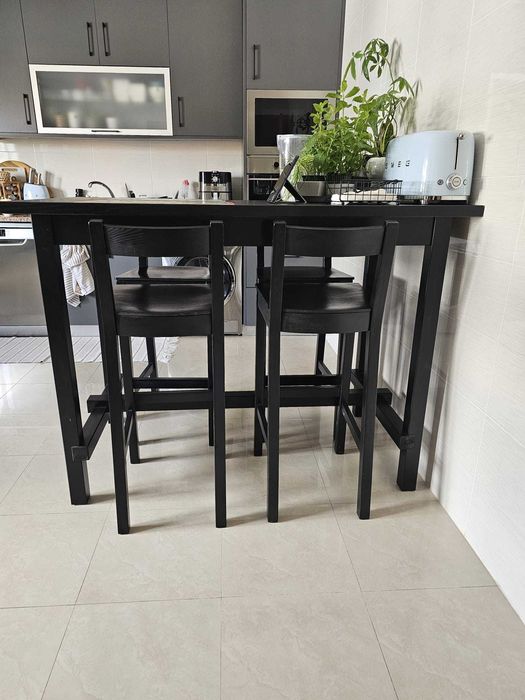Mesa cozinha alta + cadeiras preta Ikea