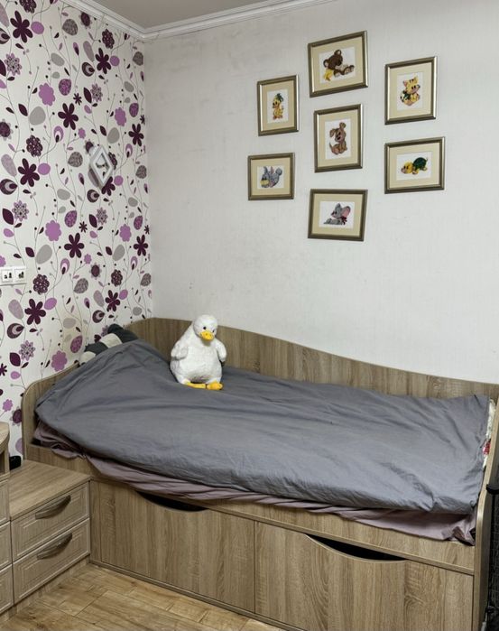 Ліжко односпальне з шухлядами