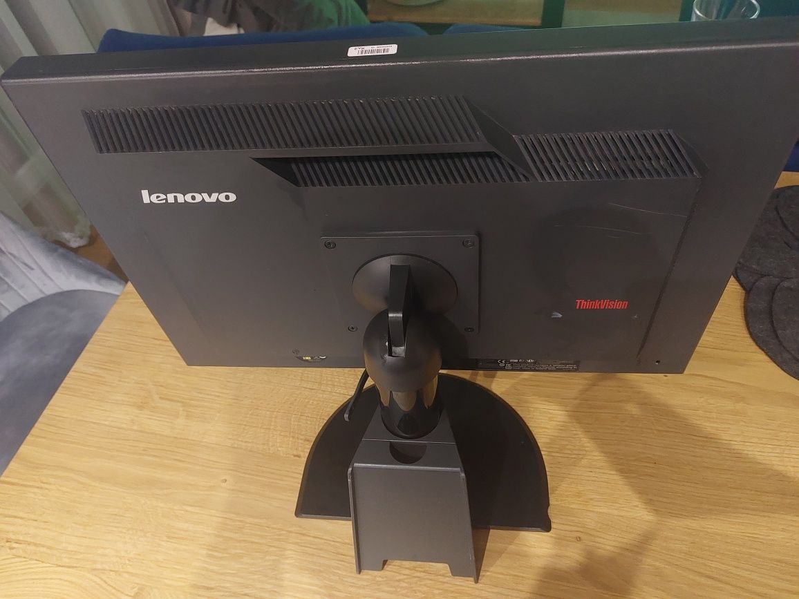 Monitor LENOVO ThinkPad