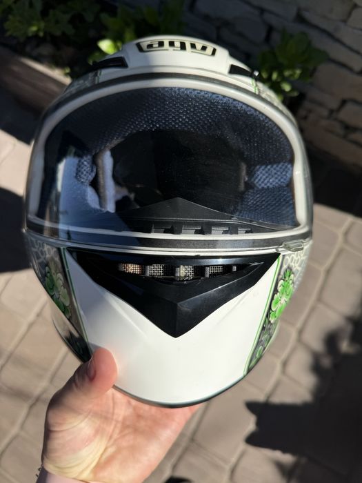 Продам шлем AGV K3 для девчат - размер XS