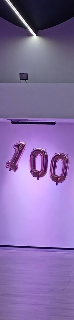 Baloniki napis "studniowka 2023" i "100"