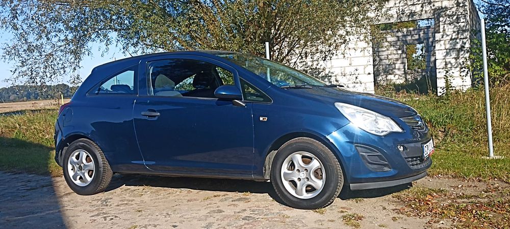 Corsa D lift benzyna niski przebieg klima