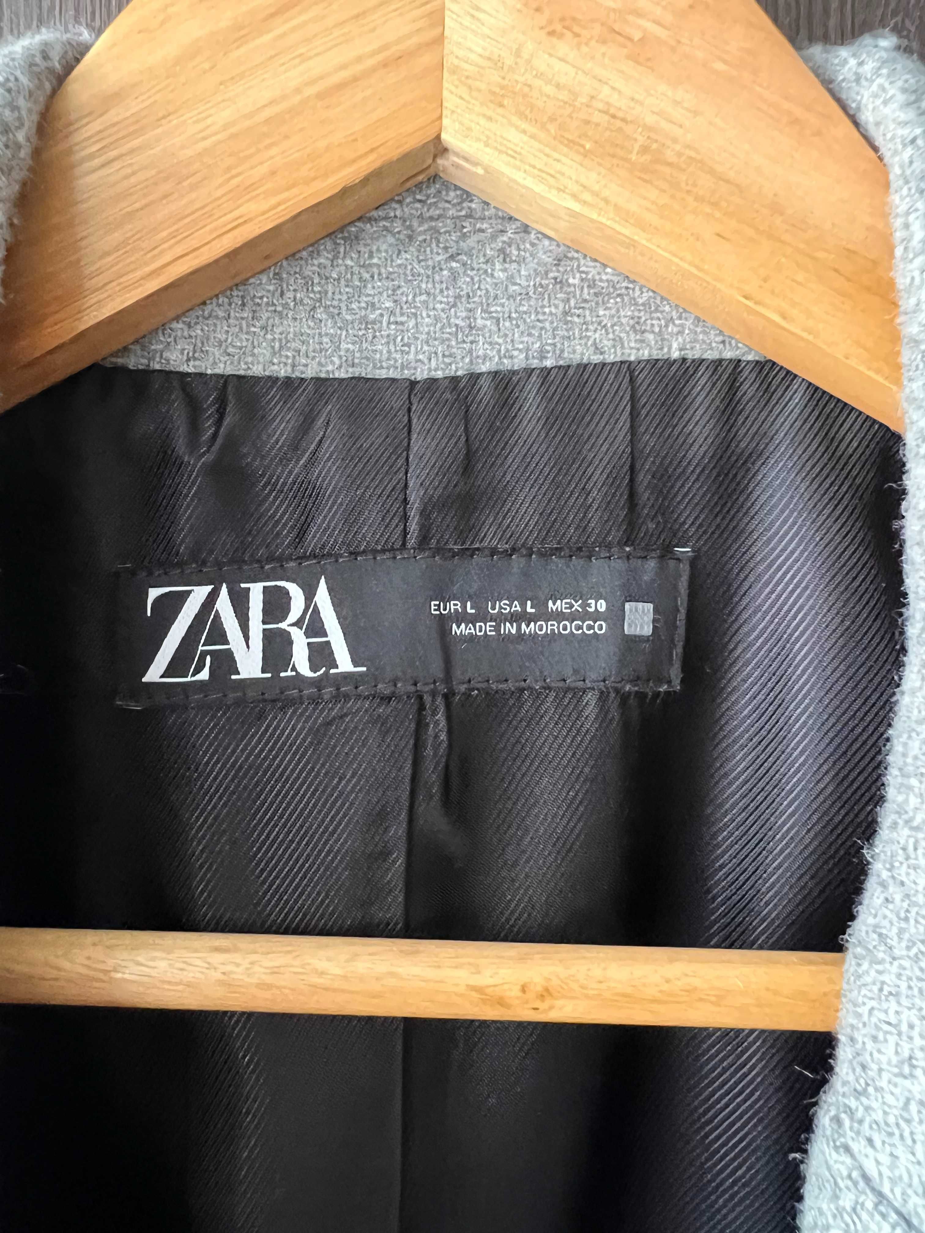 Płaszcz ZARA. Rozmiar L