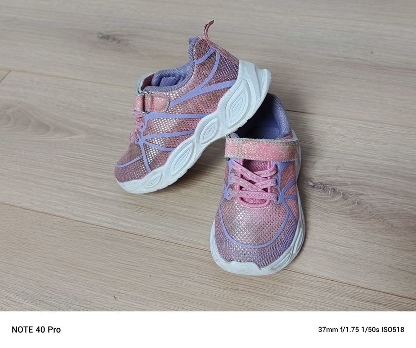 Adidasy, rozmiar 25