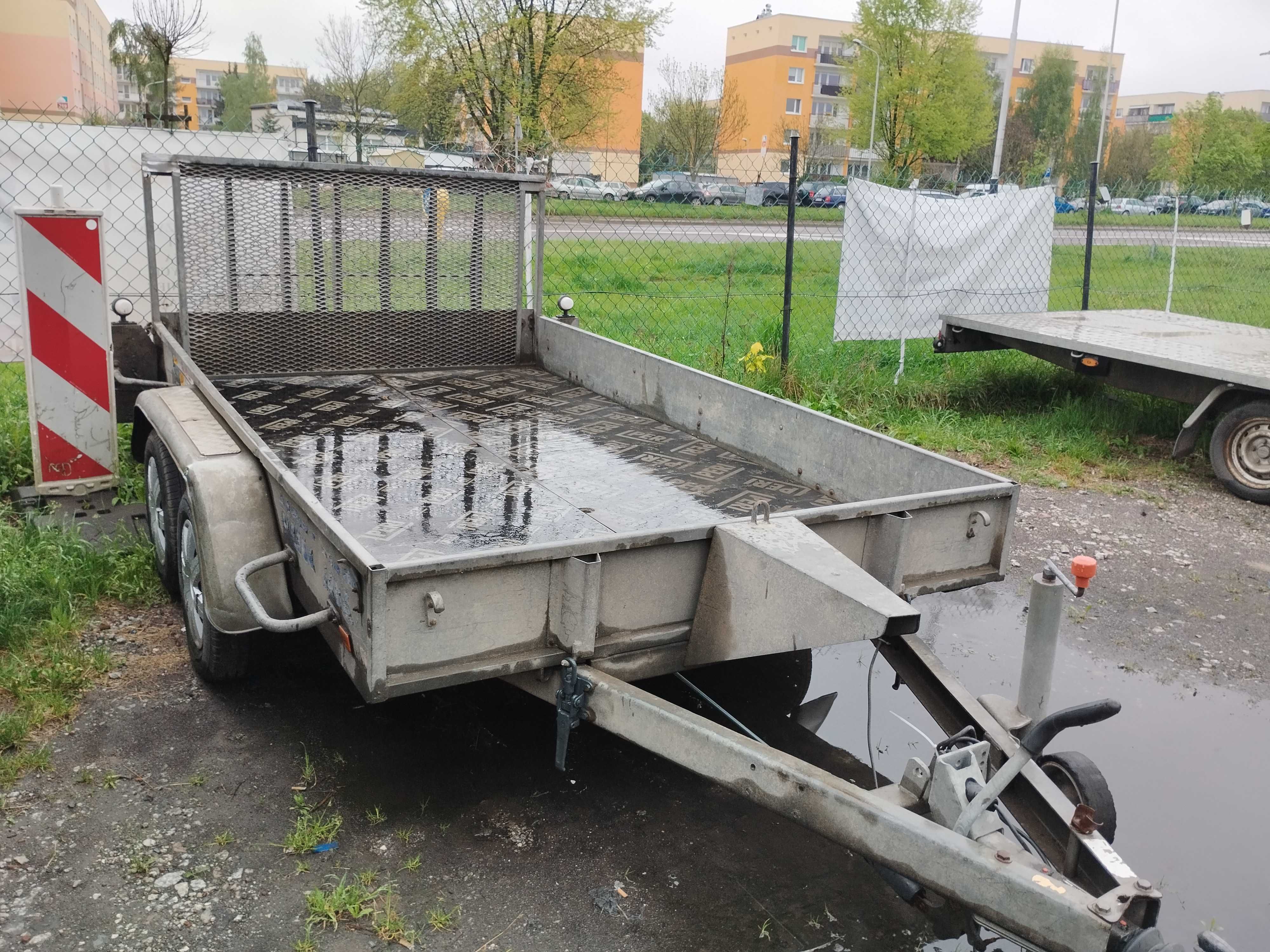 Laweta 2 auta Przyczepa pod koparkę Autolaweta bus kontener WINDA