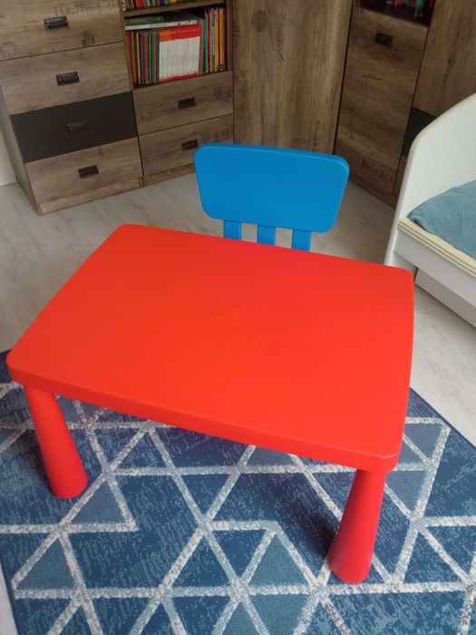 Stolik i krzesełko mamut Ikea