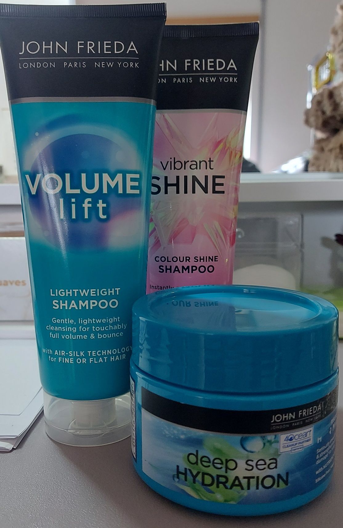 Conjunto shampo/Mascara/Creme Óleo John Frieda