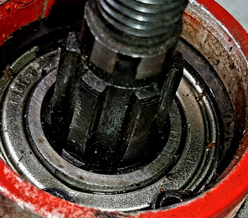 Редуктор для тримера 28 мм 7 шліц