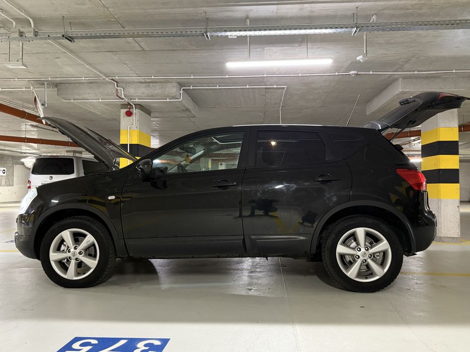 Nisan Кашкай  4:4 /2.0 D