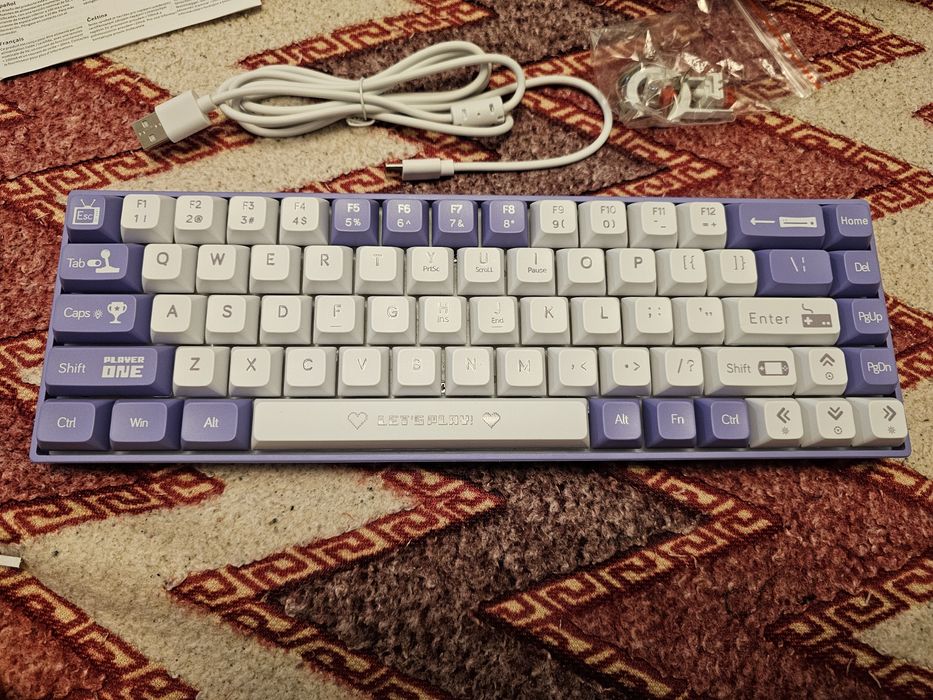 Компактна механічна клавіатура Ajazz AK680 з червоними перемикачами