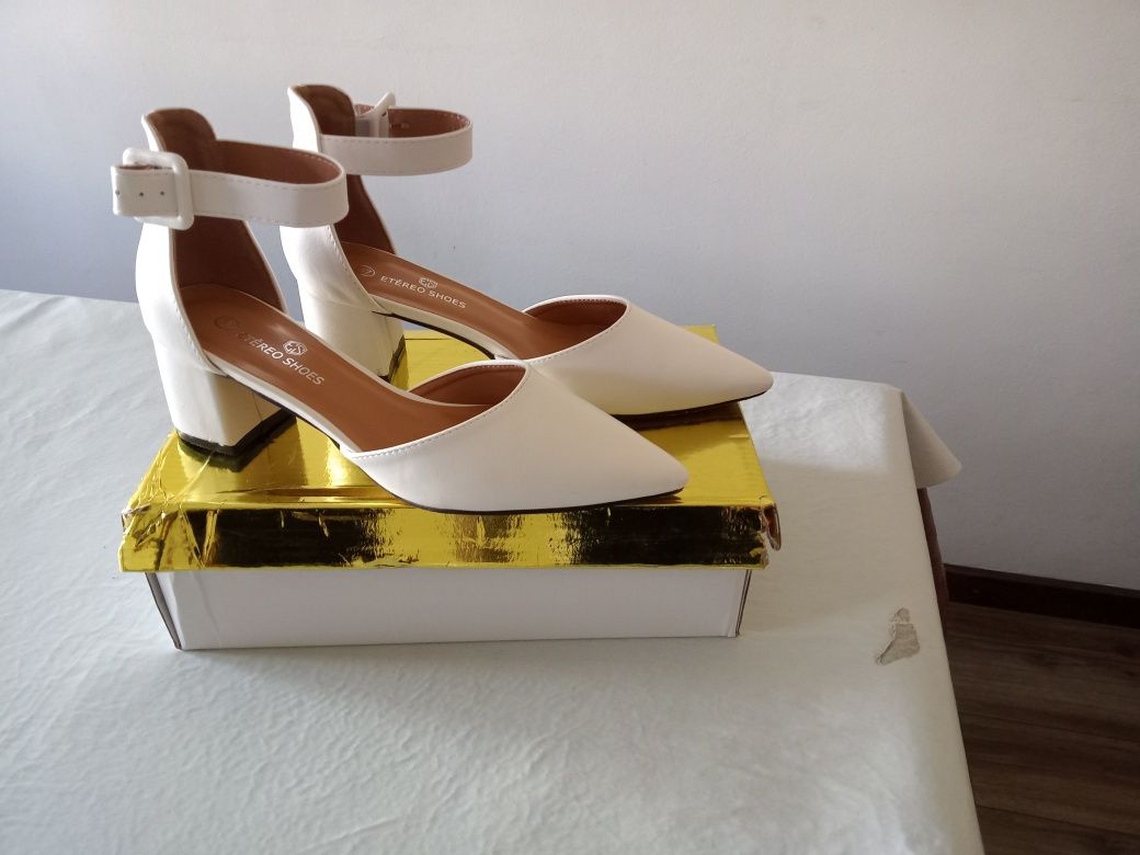 Sapatos para cerimônia (Como Novos)