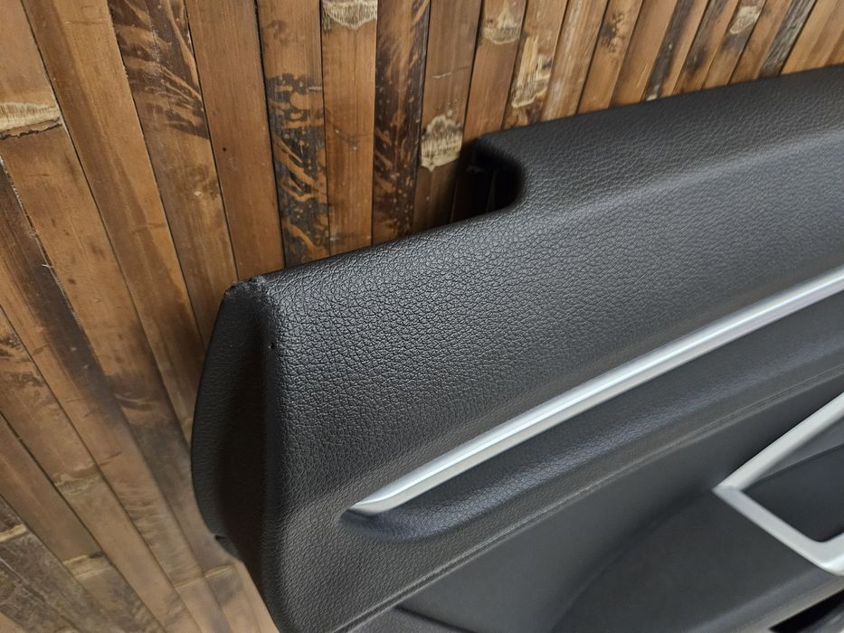 Дверна карта ліва задня Audi Q3 83A.899.N1D.C