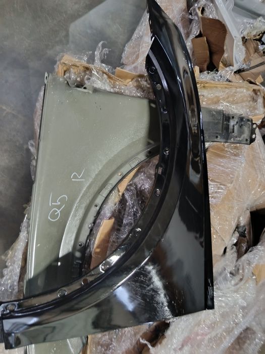 Б/у крила оригінальні R/L AUDI Q5 2017-