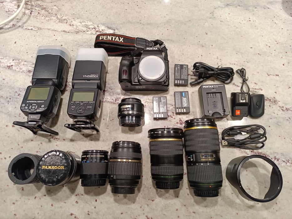 Obiektywy DA 16-50 i 50-135 Pentax