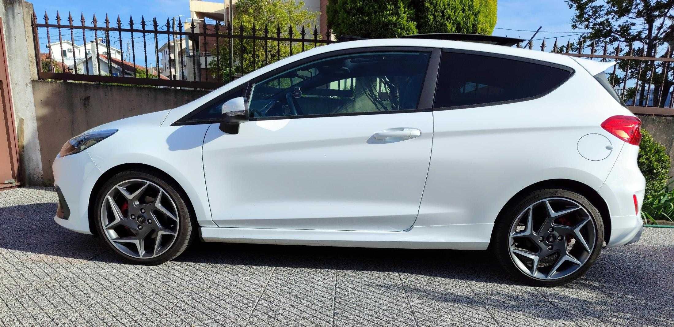 Ford Fiesta ST 1.5 EcoBoost 200cv // Garantia até Jan 2027