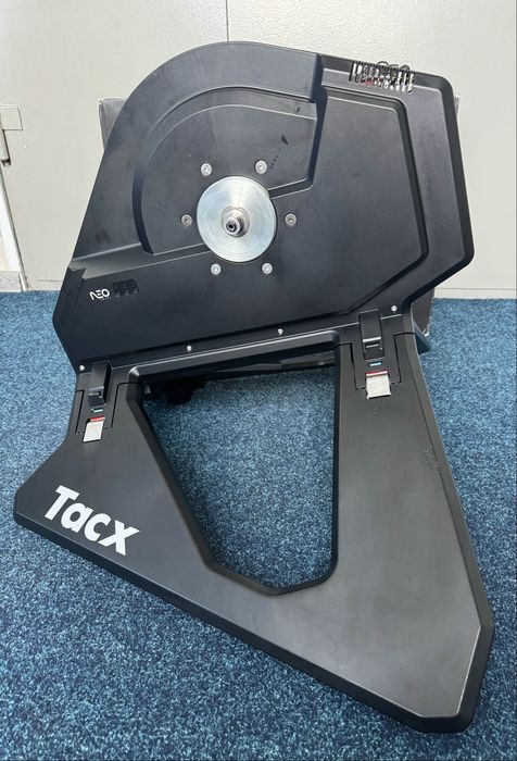 Смарт-станок Tacx Neo | Працює без світла | Повний комплект | Zwift