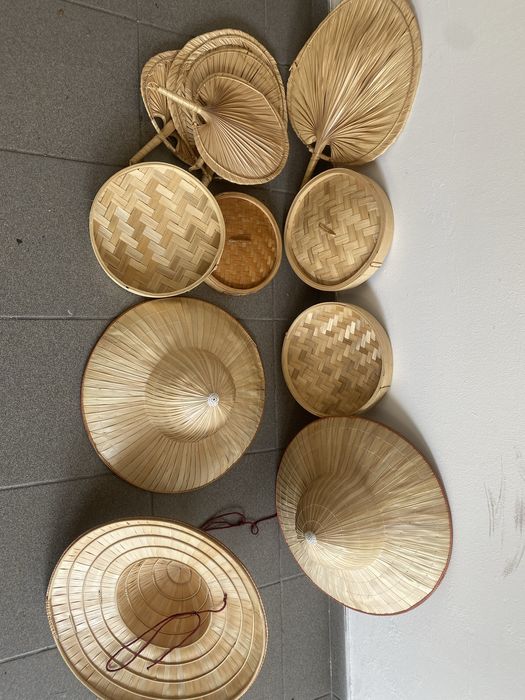 Kapelusze ozdoby ścienne wachlaże