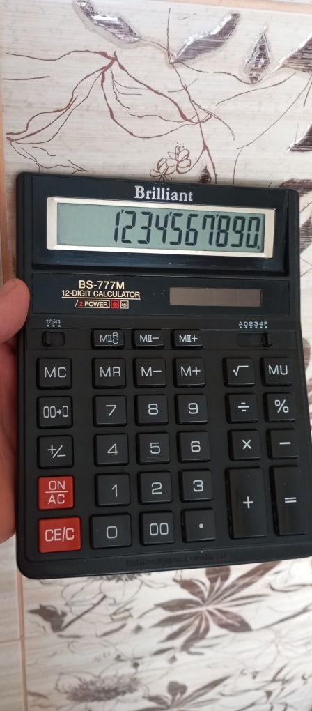 Дешево продам лот калькуляторів