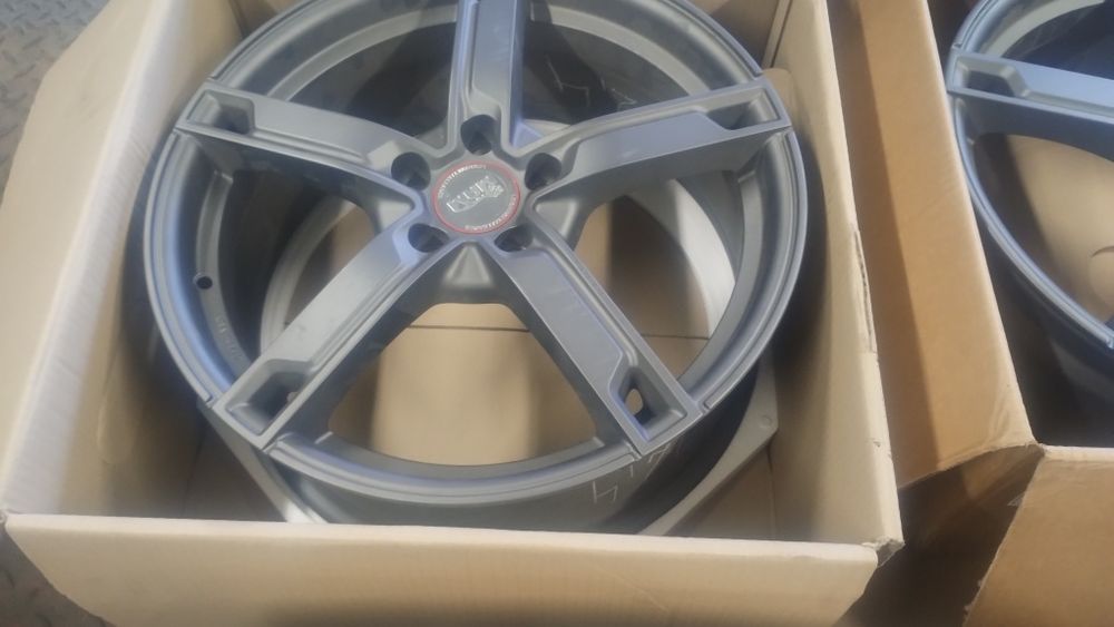 5x108 18 cali felgi aluminiowe MAM, powystawowe demo